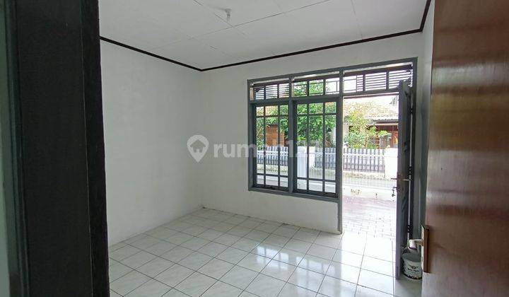 Dijual Rumah Shm Bagus di Jalan Penyu Bandung  2