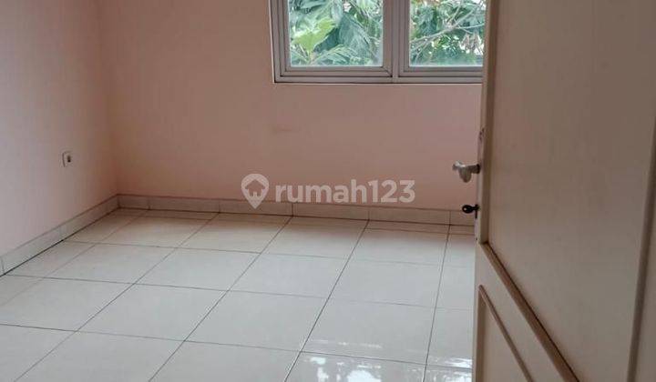 Dijual Rumah 2 Lantai Shm Bagus di Kompleks Batununggal Indah Cluster Lestari Bandung 2