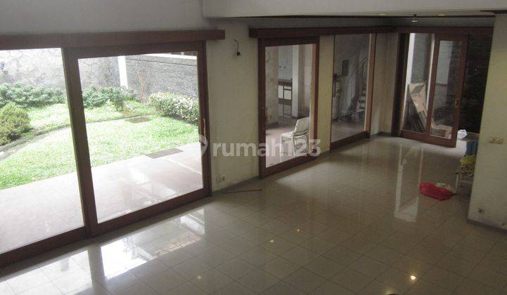 Jual Rumah Mainroad Setiabudi Bandung Bisa Untuk Cafe Kantor Hotel Rumah Tinggal.  2