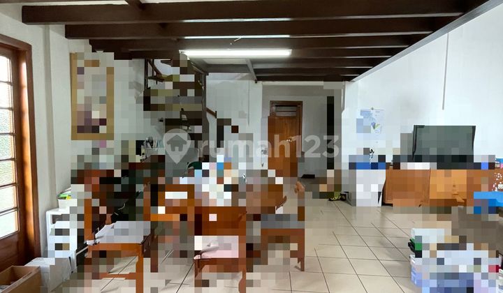 Dijual Rumah Terawat Classic Modern di Sayap Asia Afrika Bandung