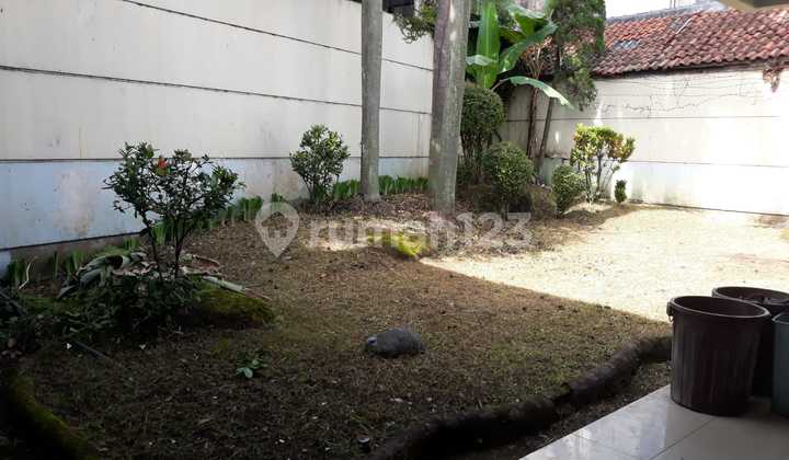 For Rent: Middle Floor Ready-to-Live House in Sayap Sunda Bandung 2