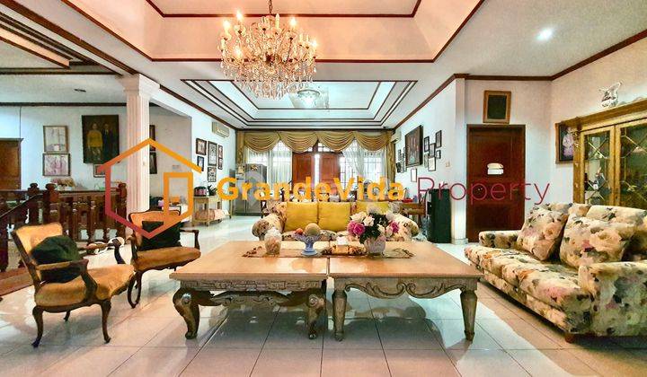 Pondok Indah for Sale Rumah Mewah Design Classic, Halaman Luas 2