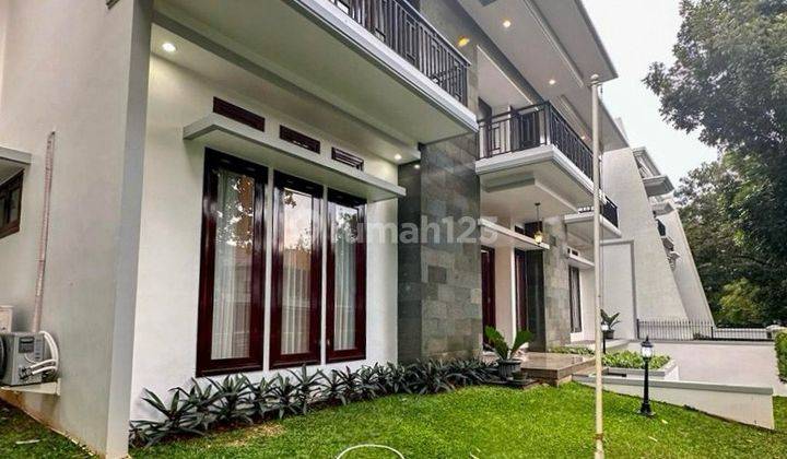 Rumah Mewah 3 Lantai Siap Huni di Pondok Indah, Swimming Pool. 1