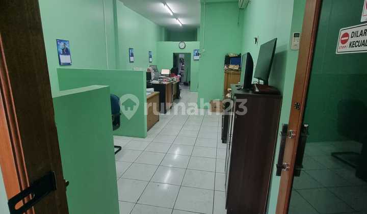 Ruko 3 lantai siap huni lokasi jakarta timur Ruko 3 lantai siap huni lokasi jakarta timur