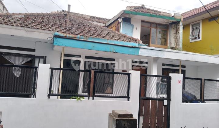 Habitable house in Bandung city, West Java. 2