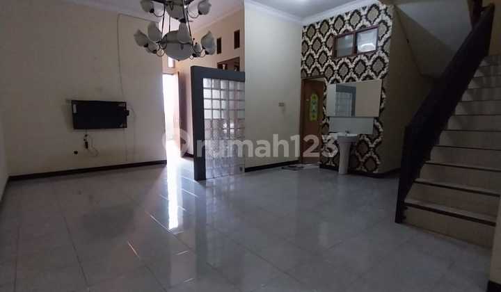 For sale rental units and boarding house in East Jakarta 2