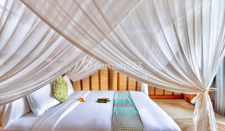 NATURAL VILLA LUXURY WITH RICEFIELD AND RIVER VIEW Bagus Sekali Furnished SHM 2 Lantai 6