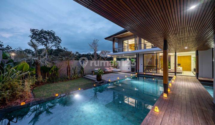 DIJUAL VILLA  LUXURY NEAR AYANA RESORT AND BEACHES 1