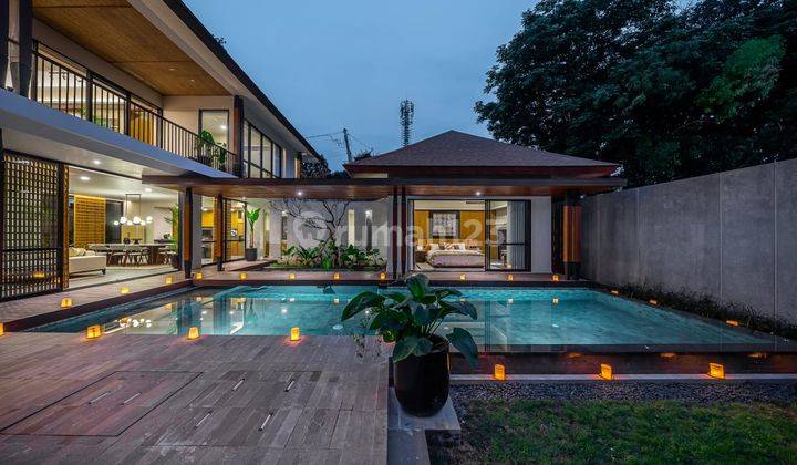 RUMAH LUXURY di bukit jimbaran SHM hadap Timur
