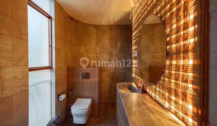 Luxury furnished villa di jalan pererenan SHM 2