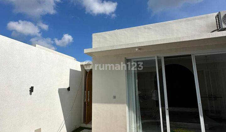 Villa minimalis di jalan seminyak Hadap Selatan 2