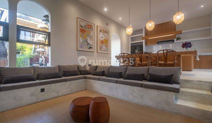 Villa Luxury 3 Bedroom Full Furnished Strategis Di Jimbaran Bali 16