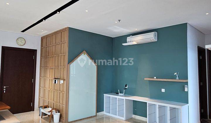 For Sale 3 + 1 Bedroom Essence Darmawangsa Apartment 2