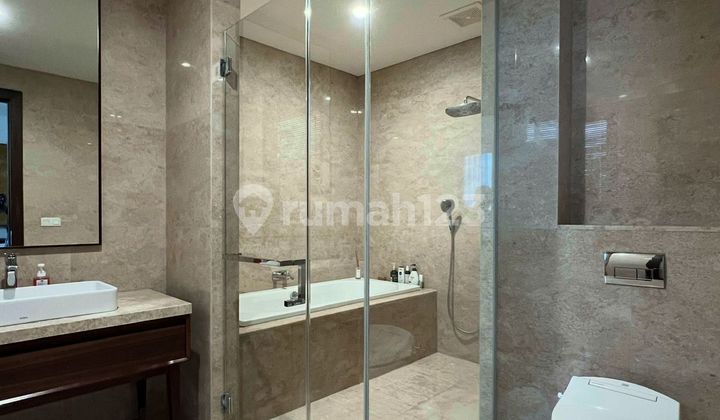 For Sale 2 + 1 Bedroom The Pakubuwono Spring 2