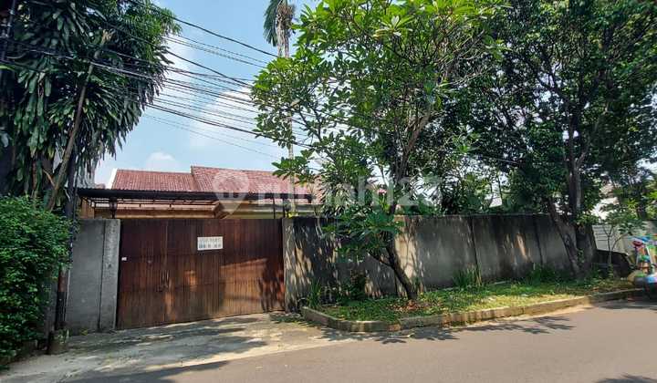 For Rent 4 + 2 House in Kemang Dalam For Rent 4 + 2 House in Kemang Dalam