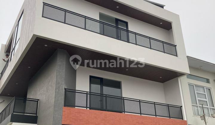 Wow, So Luxurious, A House with a Private Elevator and Independent Building Perfect for You 2