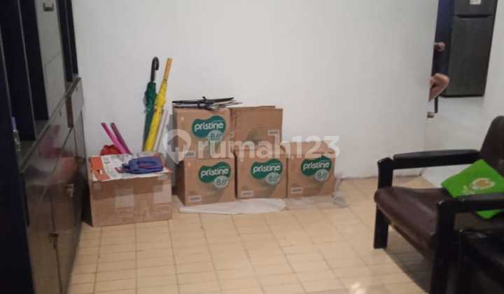 House in PJMI, Low Price, Large Land, Price Still Negotiable. 2