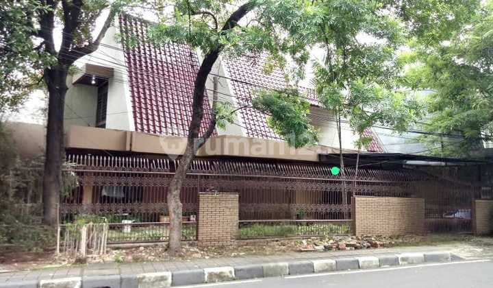 Rumah di Benhil Terawat Strategis Harga Nego untuk Investasi Sangat Bagus Harga Damai