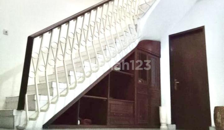 Rumah di Benhil Terawat Strategis Harga Nego untuk Investasi Sangat Bagus Harga Damai 2