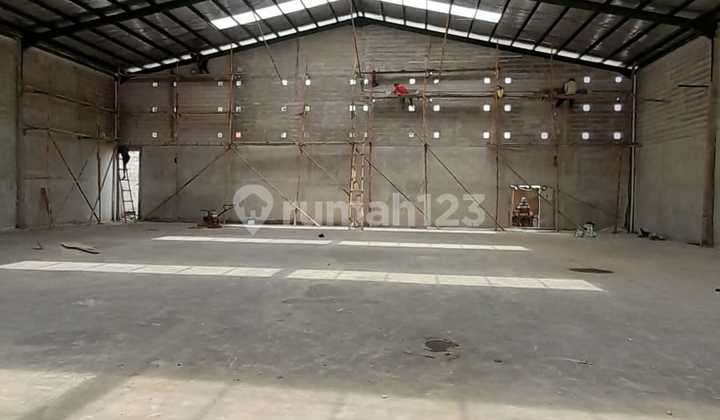 For Sale Ready-to-Use Strategic Warehouse in the Industrial Warehouse Area
