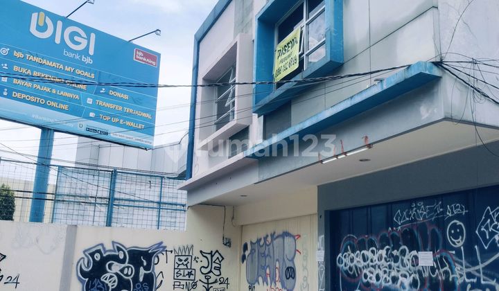 Strategic Shop House for Rent by the Main Road Next to Soreang District