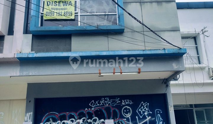 Strategic Shop House for Rent by the Main Road Next to Soreang District