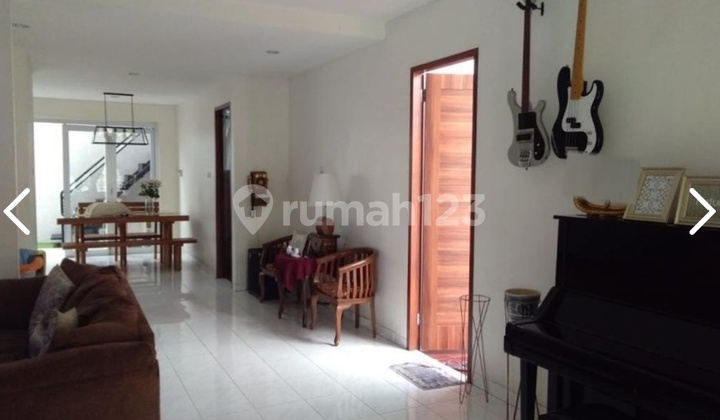 Di jual Rumah di Jl Kenari Bintaro Sektor 2 - Ciputat Timur