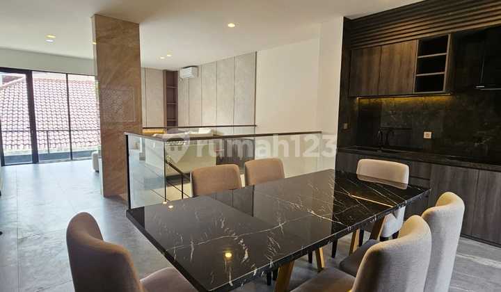 Dijual Rumah Baru Dalam Cluster Lokasi Strategis Di Jl. Cidodol, Kebayoran Lama, Jakarta Selatan