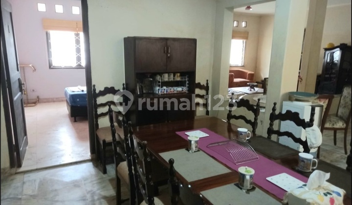 Dijual Rumah Asri dan Tenang Lokasi Di Komplek IKPN, Bintaro