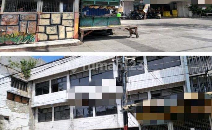 For Sale Cheap Shophouse Strategic Location in Tembaan Surabaya 1