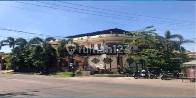 For Quick Sale: Strategic House in Kupang Indah