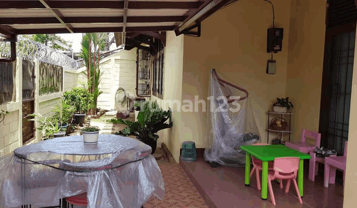 Rumah Full Furnished Baru Renov Siap Pakai 2