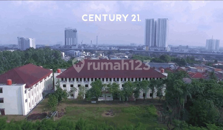 Gedung Pelatihan Lengkap dengan Isi di Dekat Toll Cikarang Barat