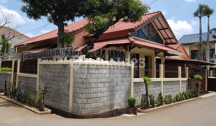 Rumah Full Furnished Baru Renov Siap Pakai