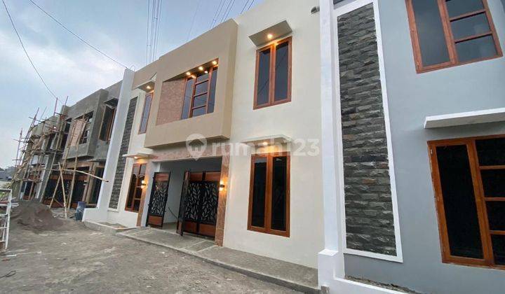 Kost Exclusive Full Furnished Area Kampus Ums 1