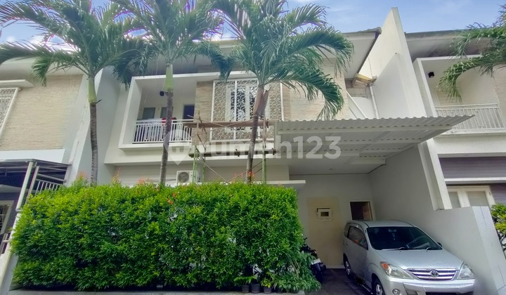 Two-Story Fully Furnished House Near Solo Paragon Mall