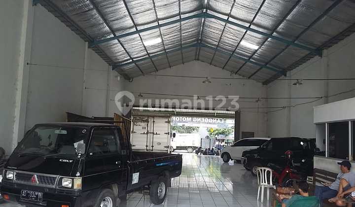 Warehouse Area Jebres