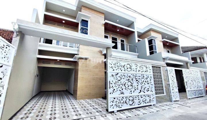 Rumah 2 Lantai Area Jajar 1