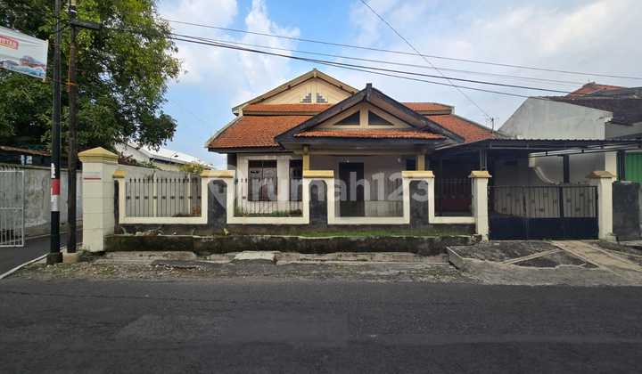 Rumah Siap Huni Area Dekat Pasar Besar Solo