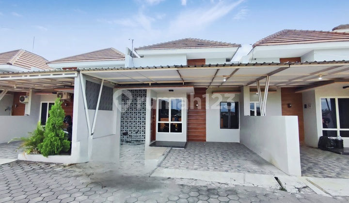 Rumah Siap Pakai Area Solo Baru 1