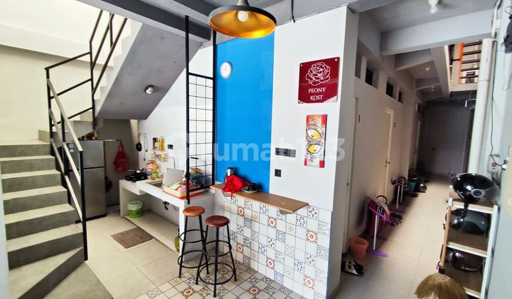 Active Female Boarding House Exclusive Area Karangasem