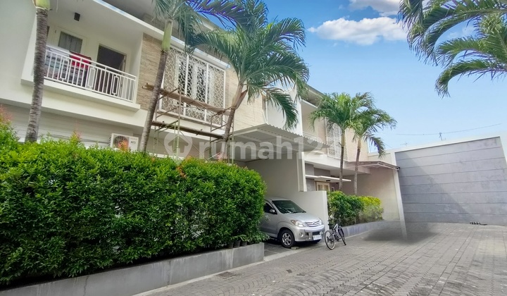 Rumah 2 Lantai Full Furnished Dekat Solo Paragon Mall 2