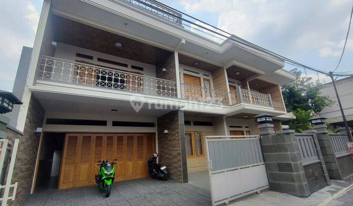 Rumah Mewah Full Furnished Area Solo Kota 1