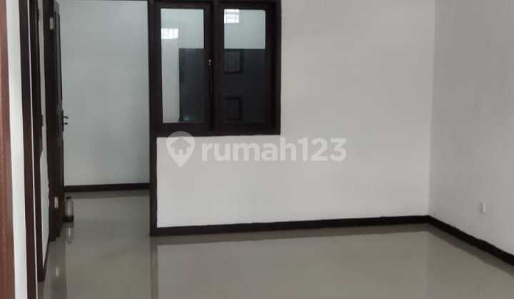 Disewakan Rumah di Taman Cibaduyut Bersih Terawat