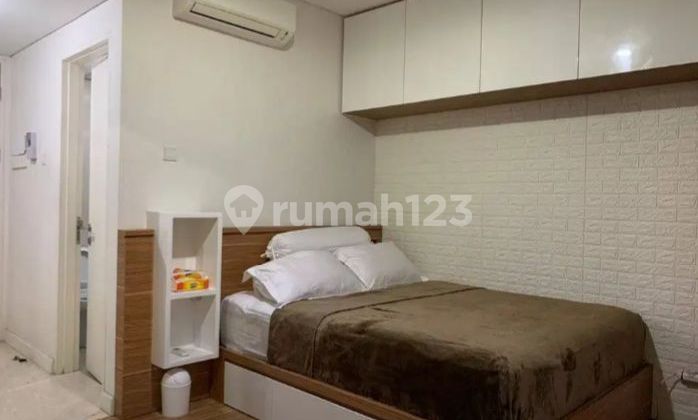 Sewa  Apartemen Landmark 1 BR Terawat Siap Huni 2