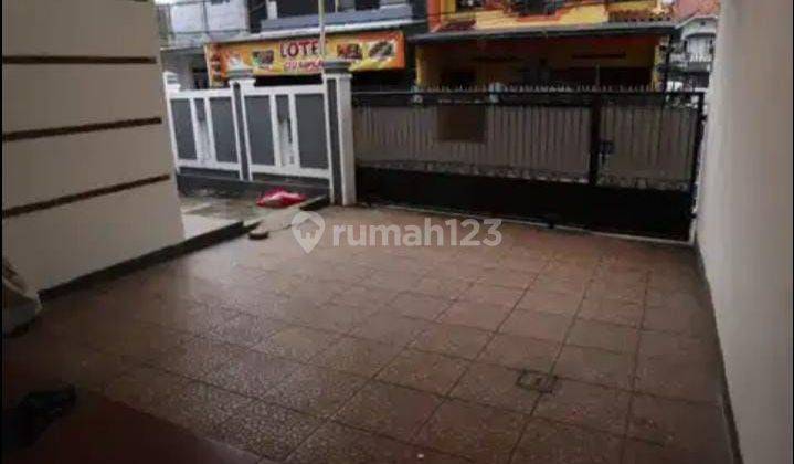 Disewakan rumah daerah antapani bersih terawat 1