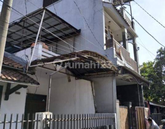 DiJual Murah Rumah 3 lantai di Taman cibaduyut Indah 1