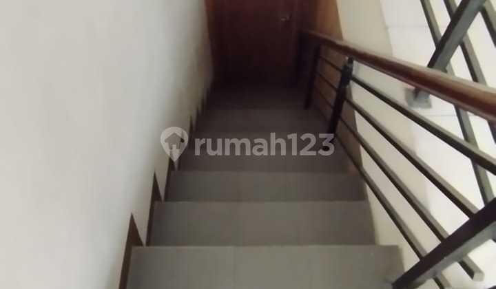 Cheap Shophouse in Cisaranten Arcamanik 2