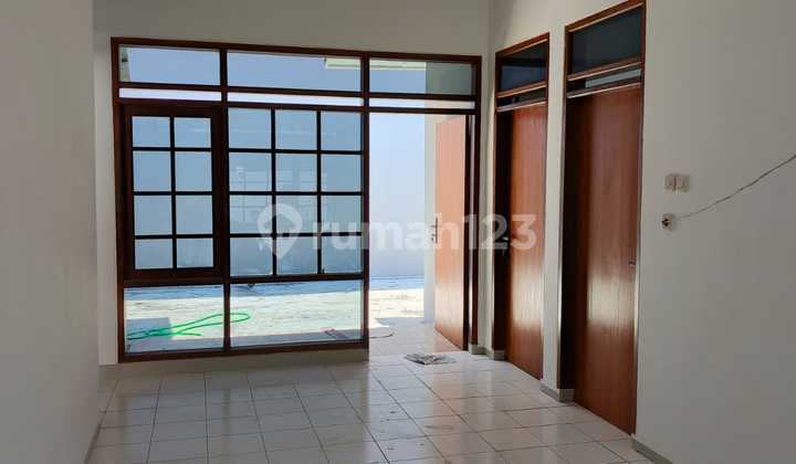 For Rent Quickly Renovated House in Taman Holis For Rent Quickly Renovated House in Taman Holis