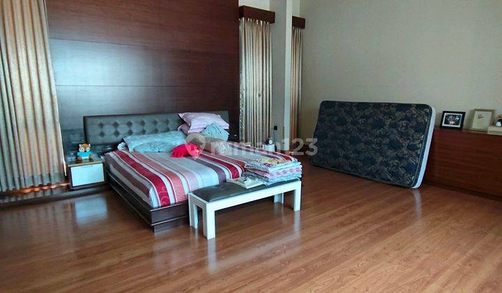 Disewakan Rumah Luxury Furnish Di Singgasana Pradana 2